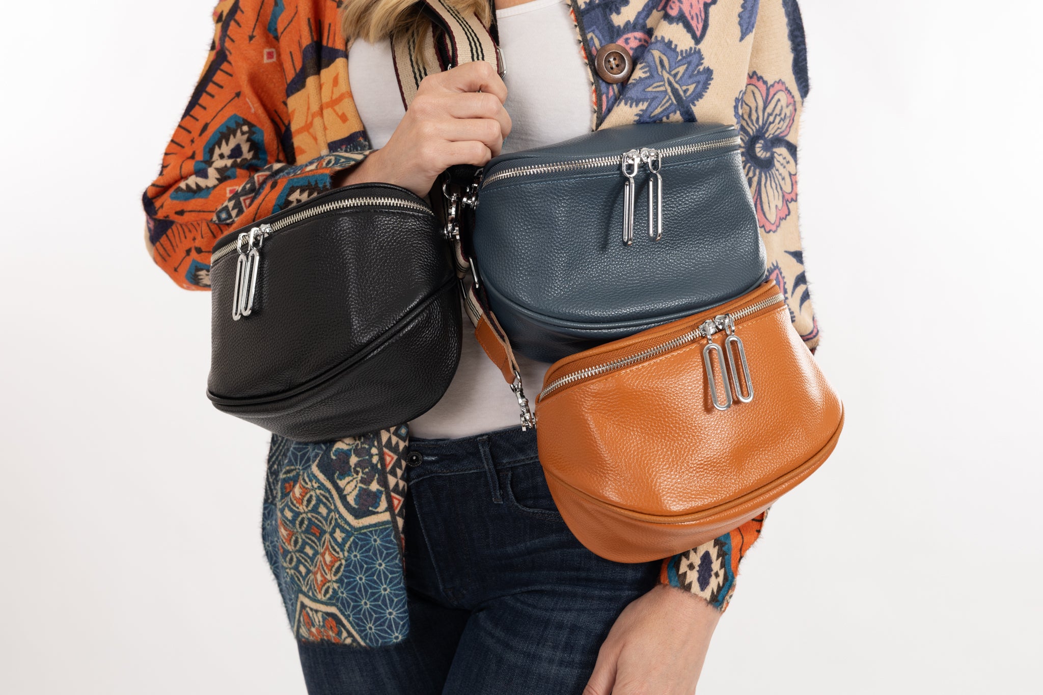 SASSY DUCK LILLY CROSSBODY LEATHER BAG