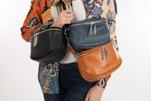 SASSY DUCK LILLY CROSSBODY LEATHER BAG