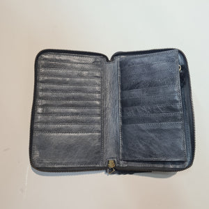 Vera May Women's Leather Wrist Wallet/Blazer Bag