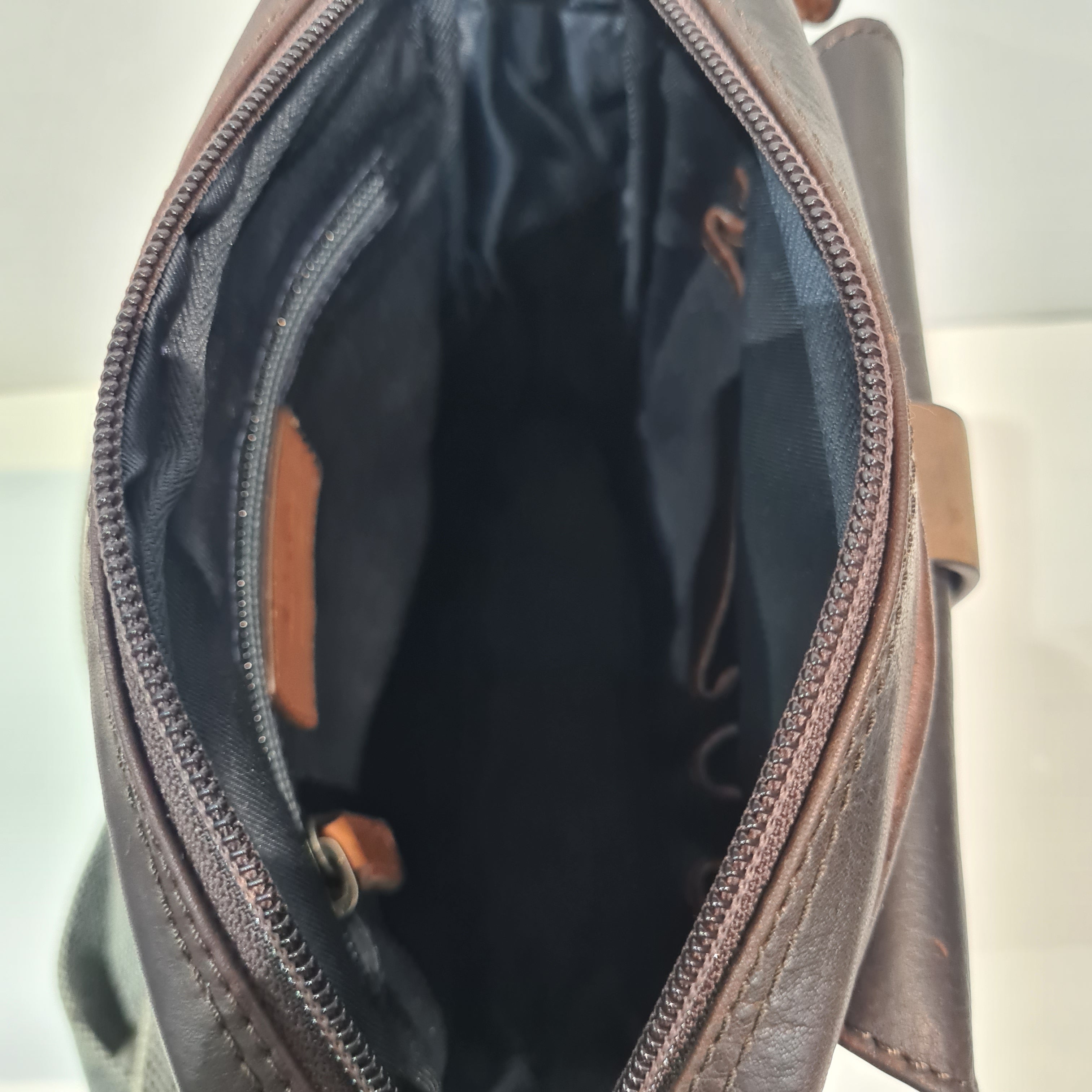 Men's Vintage Cow Leather Brown Satchel Bag